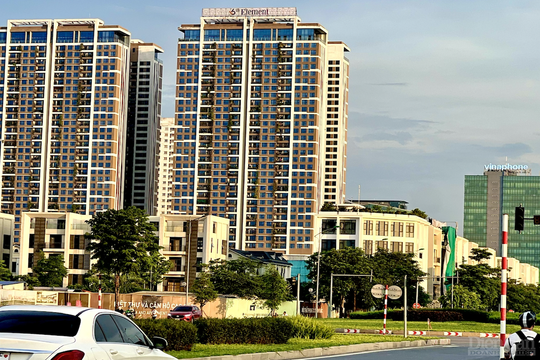 Chót vót giá chung cư