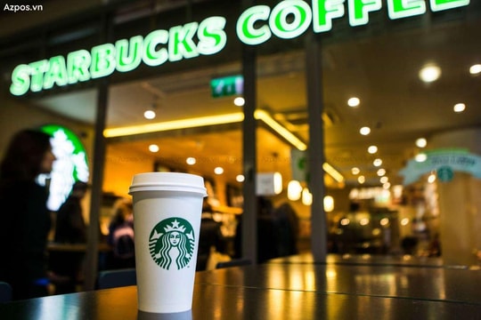 Cách tăng tốc “ngược đời” của Starbucks