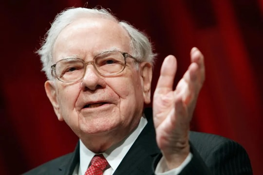 Lý do Warren Buffett bán tháo cổ phiếu của Apple