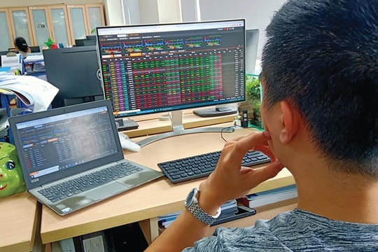 Sức ép thị trường chứng khoán