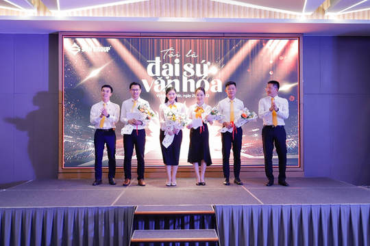 Sun Group nhận được cúp vàng đặc biệt tại giải thưởng “Nơi làm việc tốt nhất Châu Á”