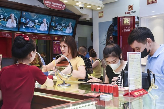 Giá vàng tuần tới: Xu hướng tăng còn tiếp diễn?