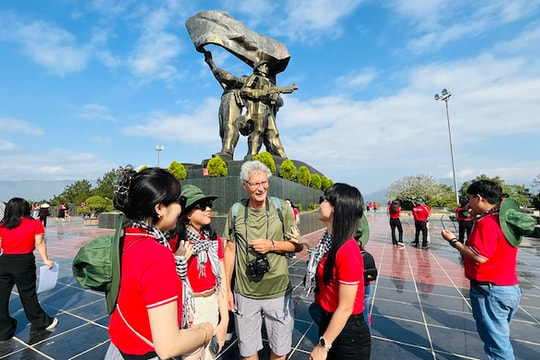 Cú “hích” cho du lịch Điện Biên bứt phá