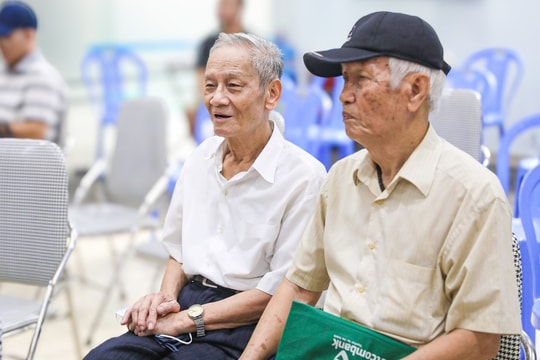 Niềm vui của người nhận lương hưu theo mức mới