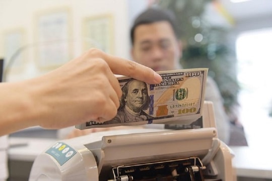 “Cân đo” áp lực lãi suất, tỷ giá