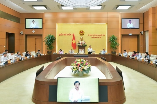 Xem xét bổ sung Dự án Luật Bảo hiểm y tế (sửa đổi) vào Chương trình xây dựng luật, pháp lệnh