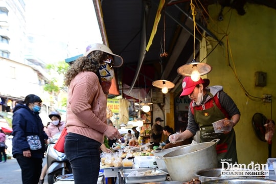 Khuyến khích hộ kinh doanh chuyển đổi: Miễn thuế 2 năm có phải “cú hích”?