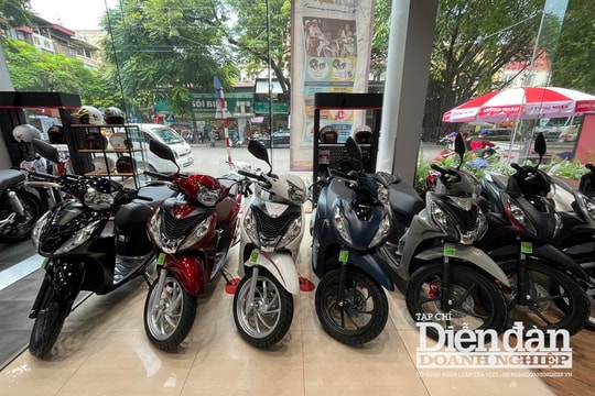 Tồn kho cao, đại lý xe máy hết thời "chặt chém" khách hàng