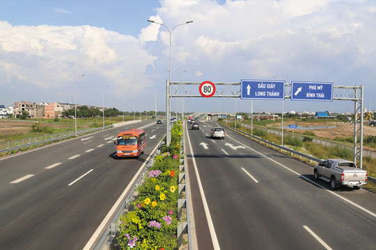 Sớm lựa chọn phương án mở rộng đoạn cao tốc TP HCM - Long Thành