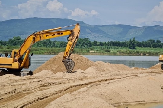 Dự thảo Luật Địa chất và Khoáng sản: Cân nhắc việc cấp phép khai thác khoáng sản nhóm 4