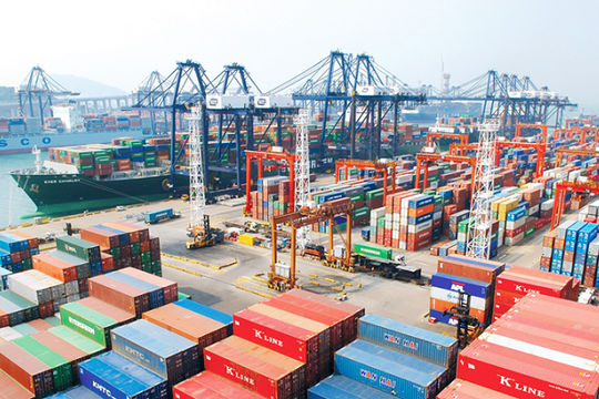 Lạc quan về tăng trưởng kinh tế Việt Nam năm 2024