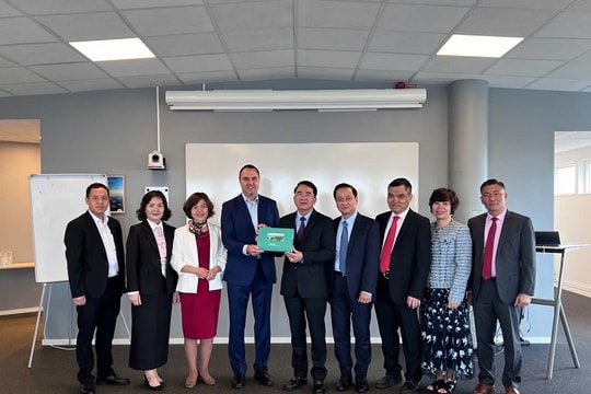 Hải Phòng: Tăng cường hợp tác với cảng biển lớn nhất khu vực Bắc Âu