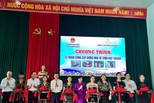 Hành trình xanh nhân ái của Tôn Đông Á về với đồng bào miền Trung