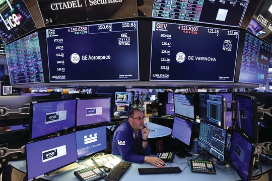 Xu hướng dịch chuyển dòng vốn đầu tư khi FED giảm lãi suất