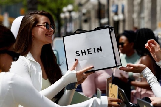 Shein và Temu còn "cửa" vào Mỹ?