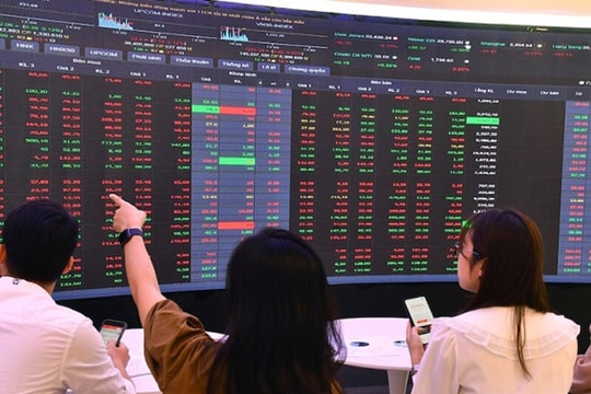 Hoàn thiện pháp lý để nâng hạng thị trường chứng khoán Việt Nam