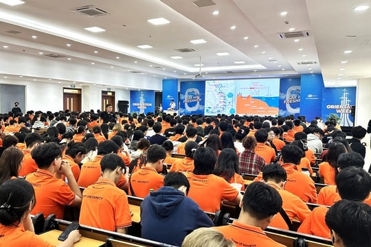 Bồi đắp tình yêu biển, đảo cho thế hệ trẻ