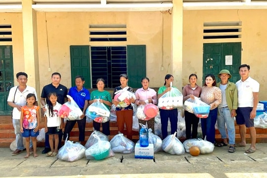 Tạp chí Diễn đàn Doanh nghiệp cùng cộng đồng doanh nghiệp hướng về đồng bào miền núi phía Bắc