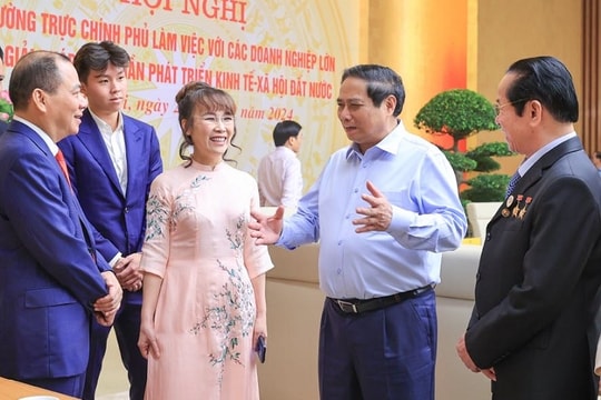 Chính phủ cam cam kết đồng hành cùng doanh nghiệp