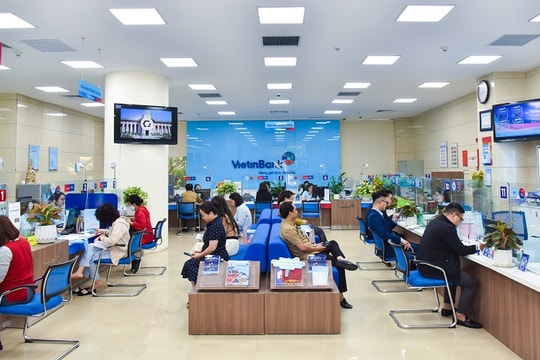 VietinBank giảm lãi suất, hỗ trợ khách hàng thiệt hại do bão Yagi