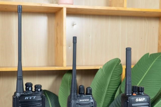 Nên mua bộ đàm loại nào? Cập nhật top 3+ bộ đàm tốt nhất hiện nay