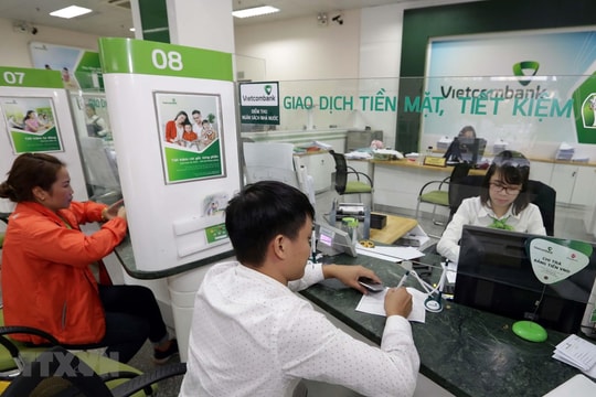 Vietcombank giảm tới 2%/năm lãi suất cho vay hỗ trợ khách hàng bị ảnh hưởng bởi bão Yagi
