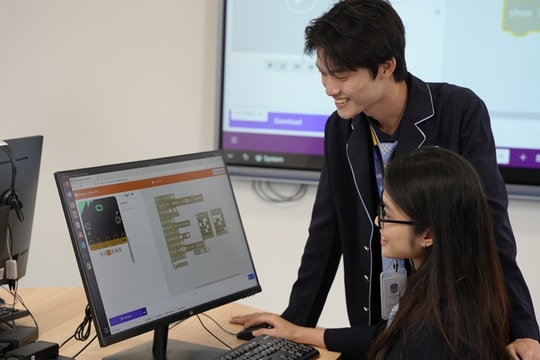 ‘STEAM for Girls’ - bệ phóng tài năng cho nữ sinh yêu khoa học