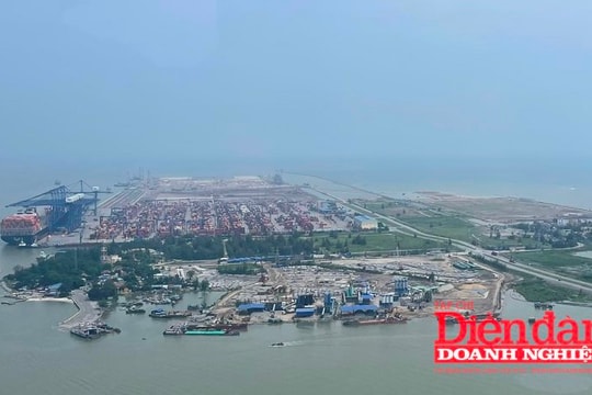 Tập trung phát triển logistics hiện đại