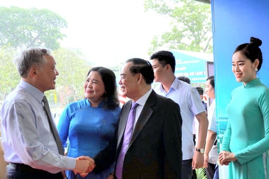 Bến Tre tập trung phát triển năng lượng mới và năng lượng tái tạo