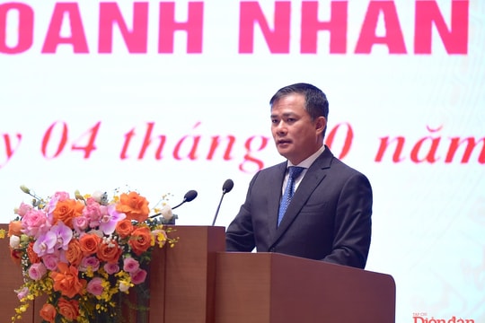 Thủ tướng gặp đại điện doanh nghiệp: DNNN cần "điểm tựa" khi đầu tư ra nước ngoài