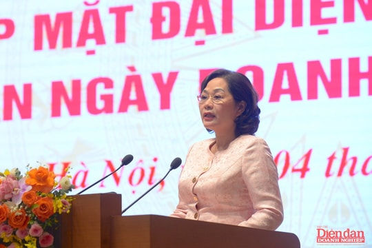 Thủ tướng gặp đại diện doanh nghiệp: Cần giải pháp tài chính đột phá