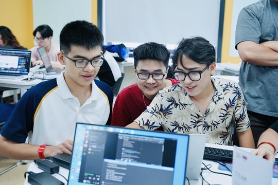 “Chìa khoá” để Việt Nam tham gia công nghiệp bán dẫn