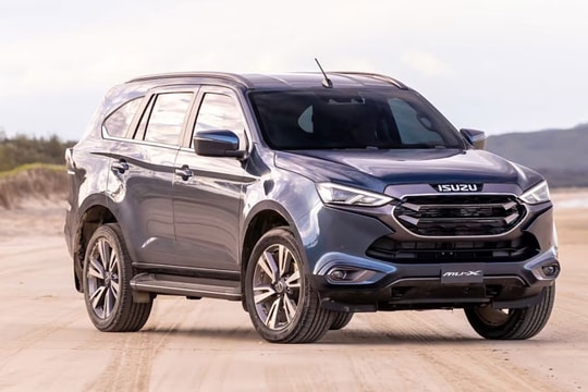 Những mẫu SUV 7 chỗ giảm giá sâu nhưng “ế vẫn hoàn ế”