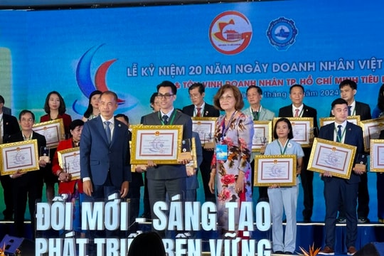 Doanh nhân Nguyễn Văn Được và Trọng Tín được vinh danh Doanh nhân, Doanh nghiệp tiêu biểu TPHCM năm 2024