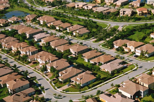Vì sao giới đầu tư phản ứng chậm với lãi suất của FED?