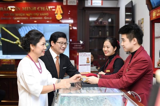 Giá vàng ngắn hạn giảm là cơ hội mua vào?