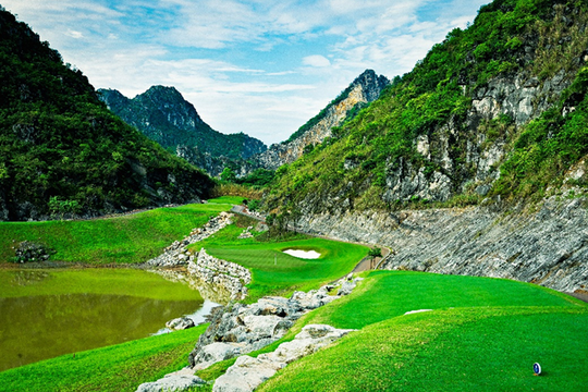 Giải gôn The Legend Valley Trophy 2024 tổ chức thành công trên sân gôn đẳng cấp quốc tế đầu tiên tại tỉnh Hà Nam