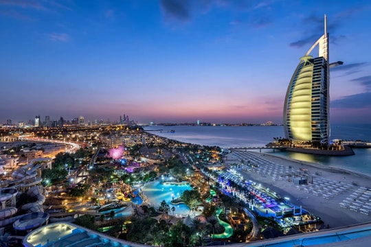 Dấu ấn lấn biển và kỳ tích kinh tế của “nước siêu giàu Trung Đông”