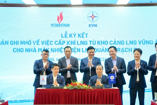 PV GAS ký kết với EVN hợp tác nghiên cứu cấp khí LNG