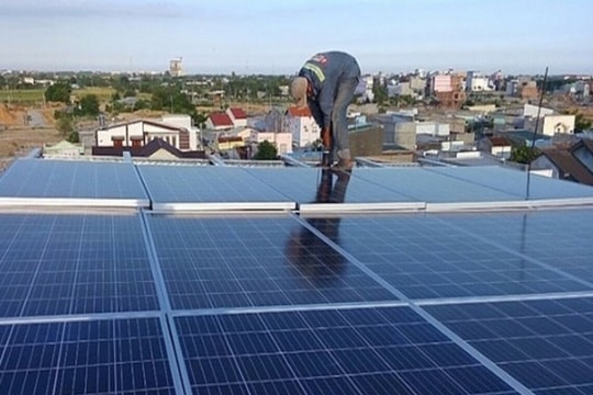 Dự thảo Nghị định Điện mặt trời mái nhà: Một số điểm còn chồng chéo, bất nhất