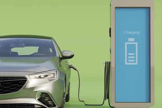 Hybrid dẫn đầu xu hướng khi xe điện hóa dần phổ biến