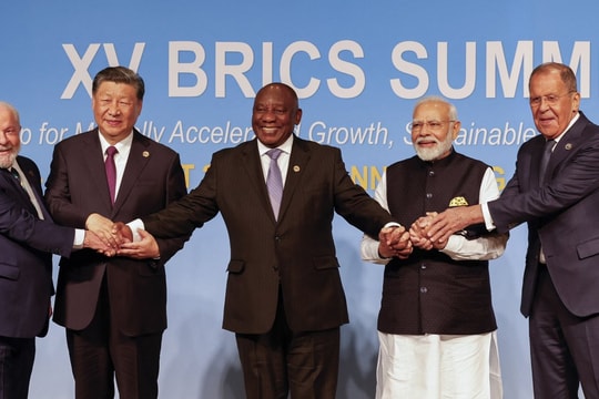 Tham vọng của BRICS (Kỳ 1): Tránh phụ thuộc vào USD