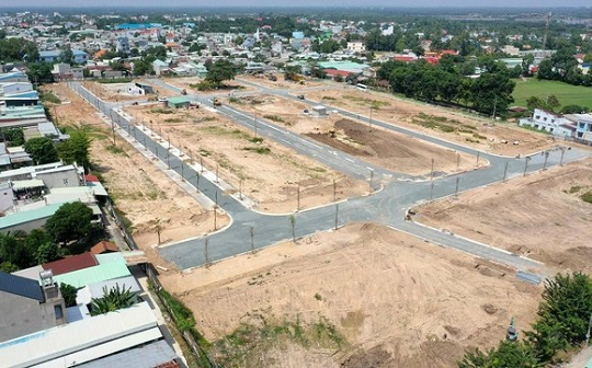 Dẹp “loạn” giá bất động sản: Phải minh bạch thông tin