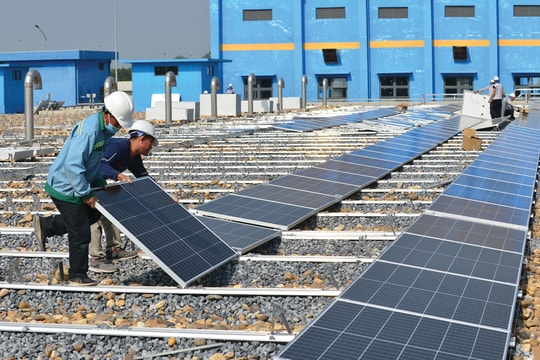 Cơ chế bán điện mặt trời dư thừa: Bước cần cho tăng trưởng