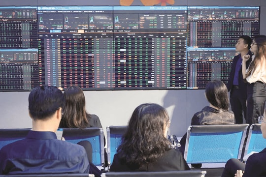 Triển vọng chứng khoán quý IV/2024