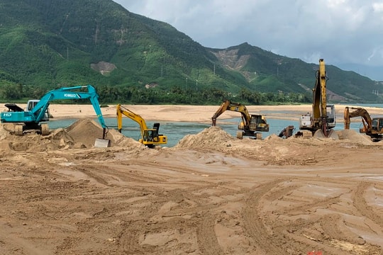 Quảng Nam “đe” các doanh nghiệp đấu giá khoáng sản