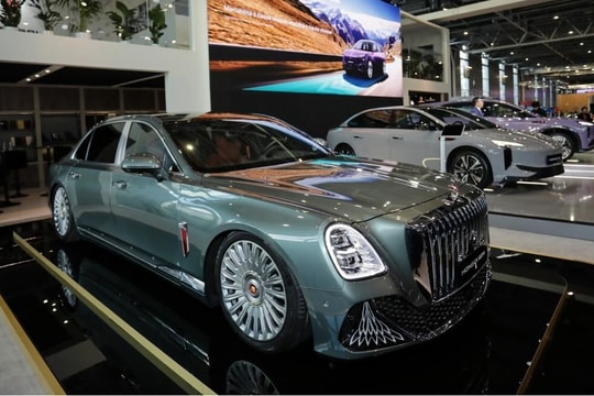 Mercedes, Porsche phải dè chừng xe Trung Quốc