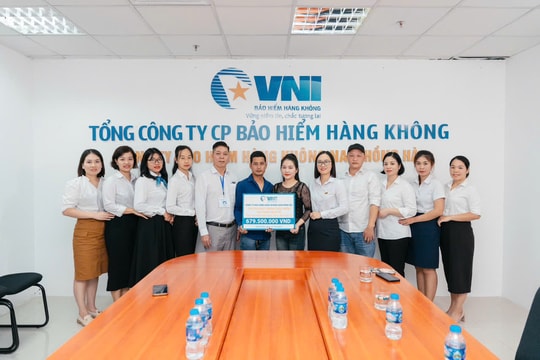 VNI bồi thường 700 triệu cho khách hàng chỉ sau 3 tuần ô tô bị cháy