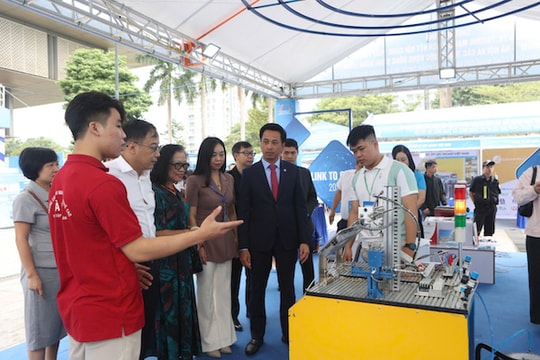 Kết nối giao thương, giới thiệu sản phẩm công nghệ số Hà Nội 2024