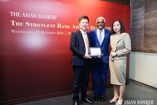 Vietcombank nhận giải thưởng “Ngân hàng mạnh nhất Việt Nam” năm 2024